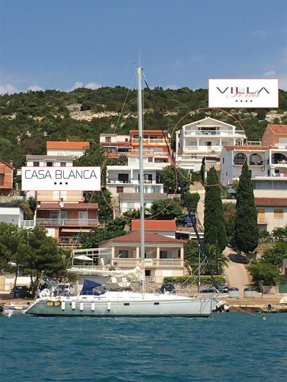 Villa Perla Tisno Exterior photo